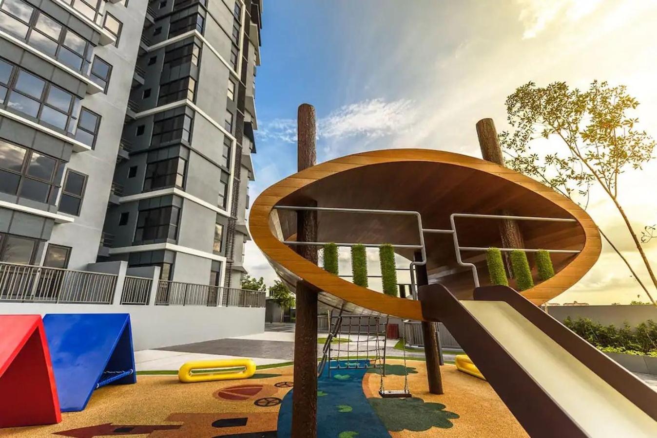 Le Pavilion Bandar Puteri Pučong Exteriér fotografie